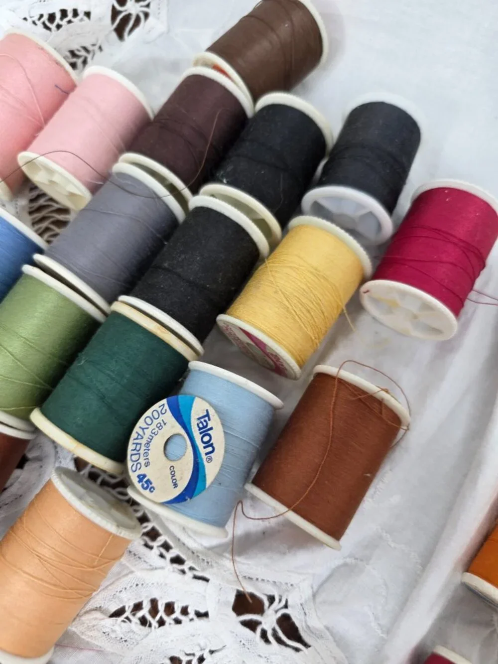 Lot of 40 Talon Thread Multi Color 3 New 37 Used Styrofoam Plastic Spools Vint
